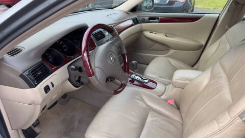 2004 Lexus ES 330