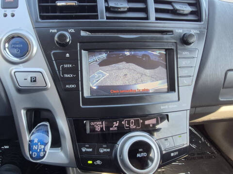 2013 Toyota Prius v Three