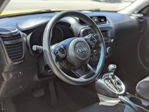 2015 Kia Soul +