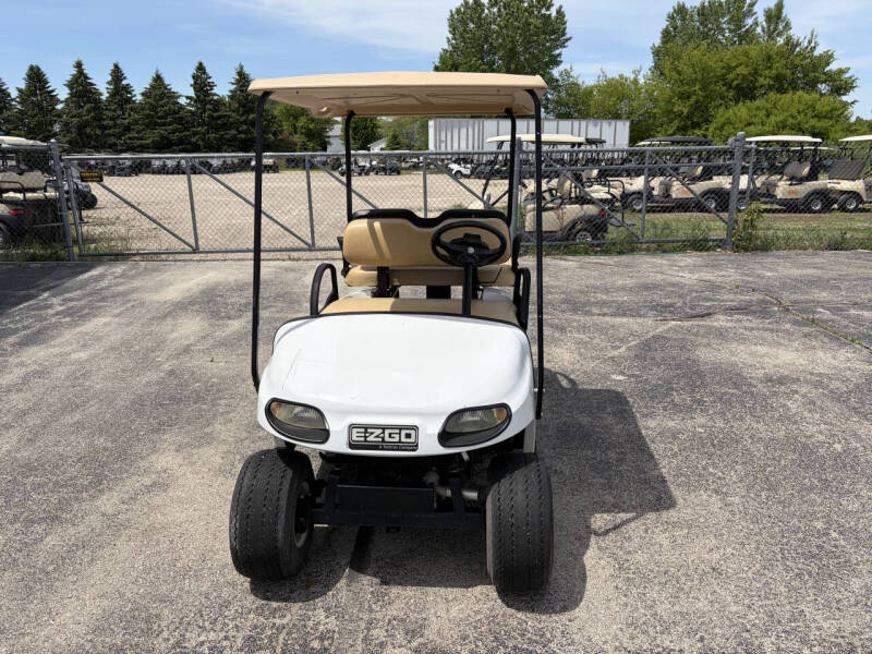 2018 E-Z-GO  Shuttle 4
