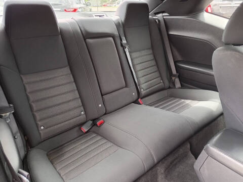 2010 Dodge Challenger SE