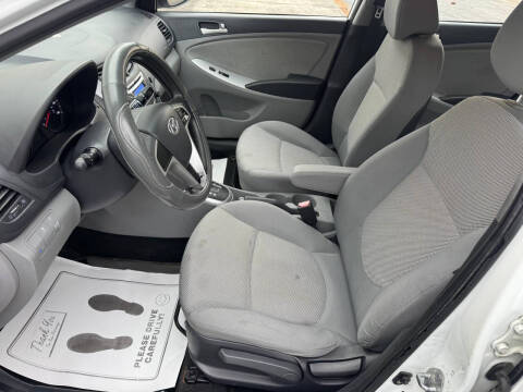2012 Hyundai Accent GS