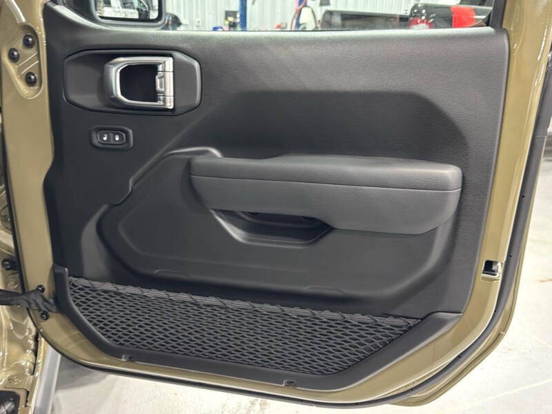 2025 Jeep Gladiator Willys