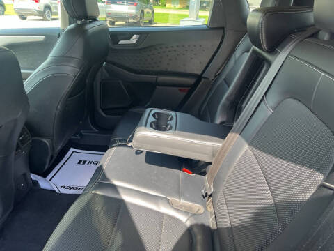 2020 Ford Escape SEL