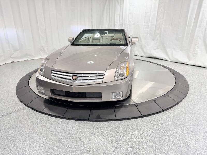 2005 Cadillac XLR