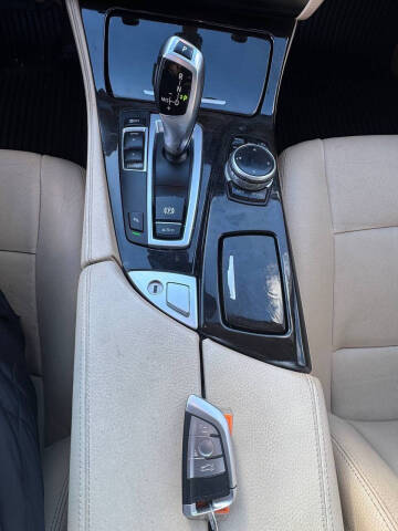 2014 BMW 5 Series 528i