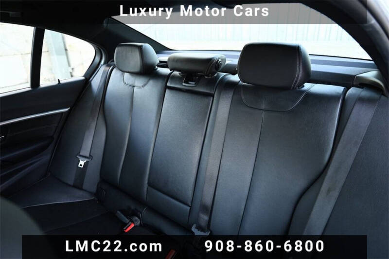 2017 BMW 3 Series 330i xDrive