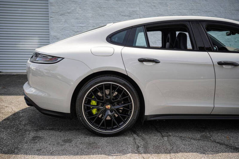 2023 Porsche Panamera