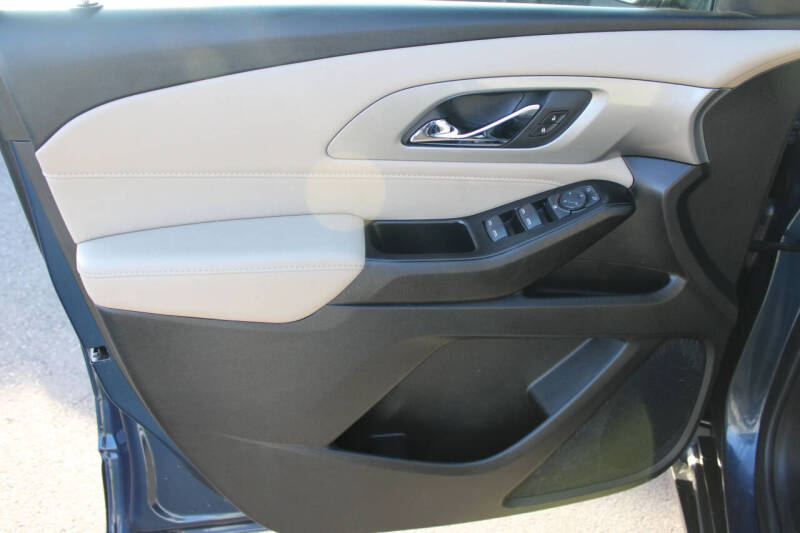 2022 Chevrolet Traverse LS