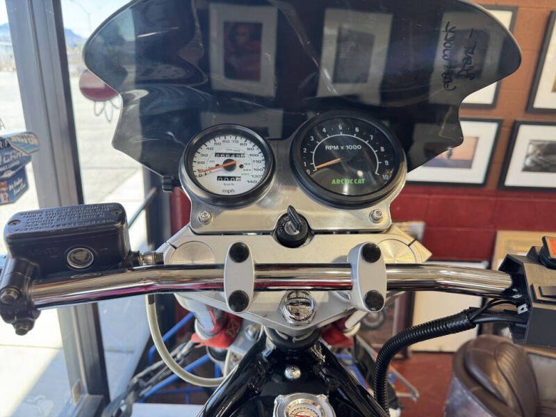 1990 Suzuki Thundercat Custom