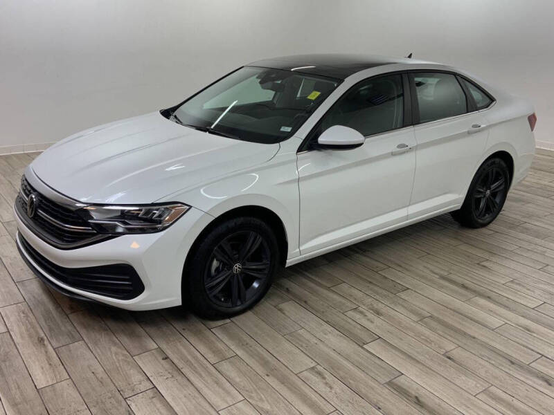 2024 Volkswagen Jetta SE's photo