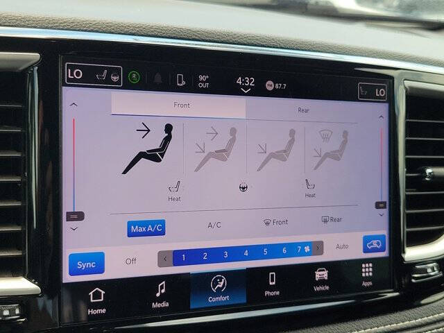 2025 Chrysler Pacifica Plug-In Hybrid