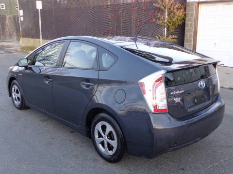 2013 Toyota Prius Three