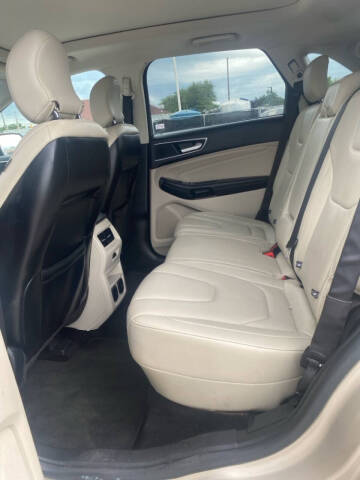 2017 Ford Edge Titanium