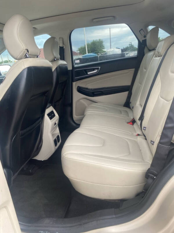 2017 Ford Edge Titanium