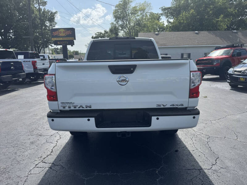 2018 Nissan Titan SV