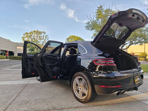 2016 Porsche Macan S