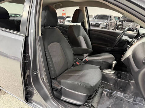 2019 Nissan Versa SV