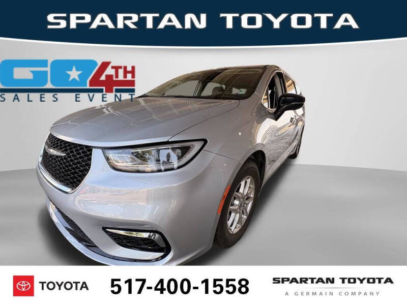2024 Chrysler Pacifica Touring L