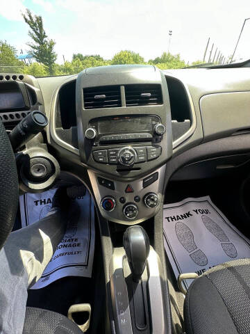 2014 Chevrolet Sonic LT Auto