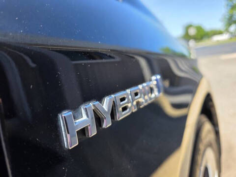 2013 Toyota Prius Three