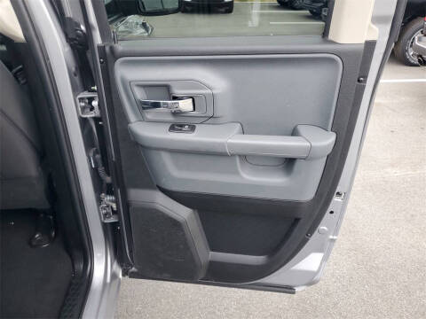 2024 RAM 1500 Classic SLT