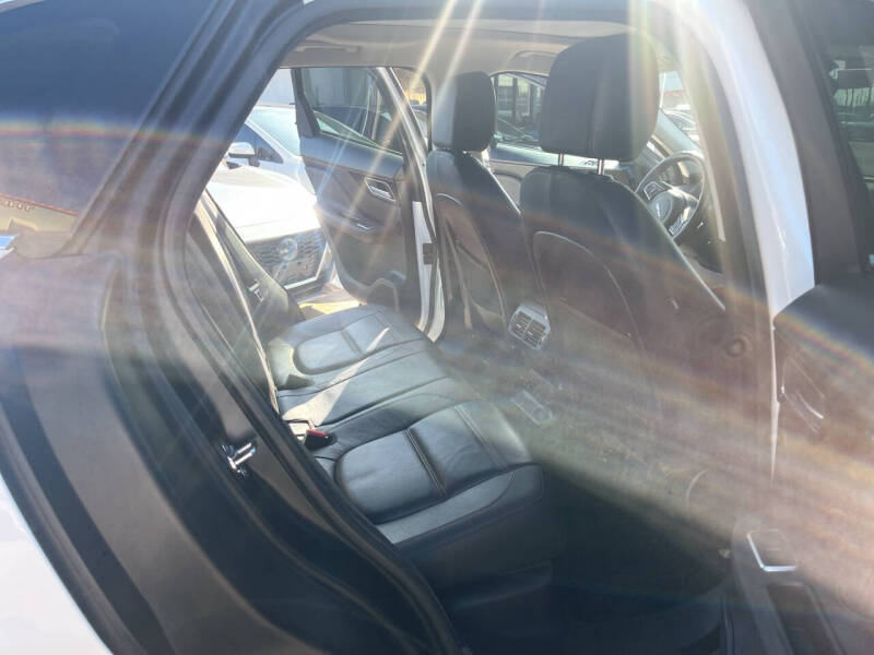 2017 Jaguar F-PACE 35t Prestige