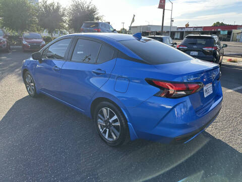2024 Nissan Versa SV