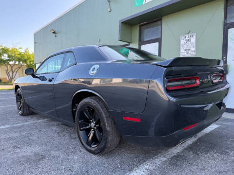 2019 Dodge Challenger SXT