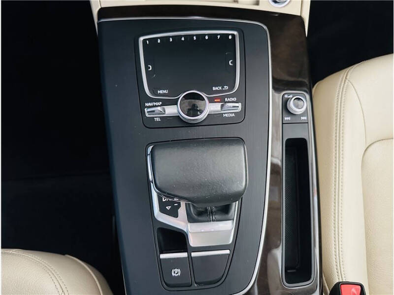 2018 Audi Q5 2.0T quattro Premium Plus