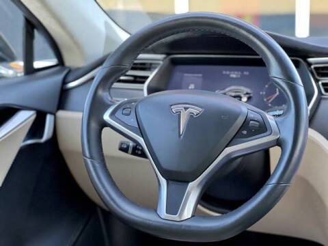2017 Tesla Model S 90D