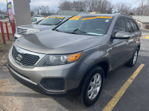 2013 Kia Sorento for sale at Best Buy Car Co in Independence MO