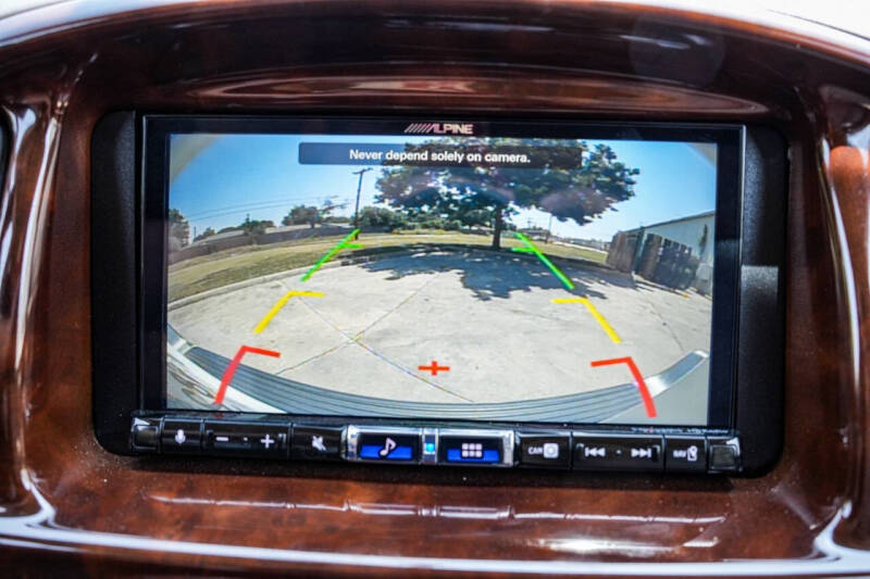 2004 Toyota Sequoia SR5