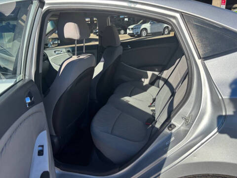 2012 Hyundai Accent GLS