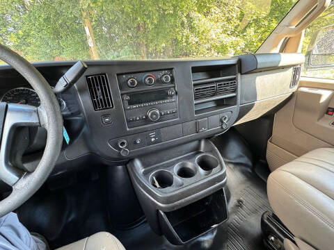 2016 GMC Savana 2500