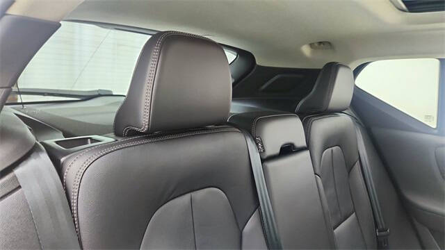 2024 Volvo XC40 B5 Plus Dark Theme