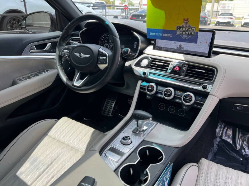 2023 Genesis G70