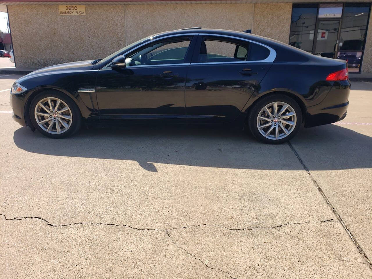 2014 Jaguar XF for sale at Sarenco Auto Inc in Dallas, TX