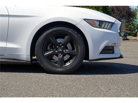 2017 Ford Mustang V6