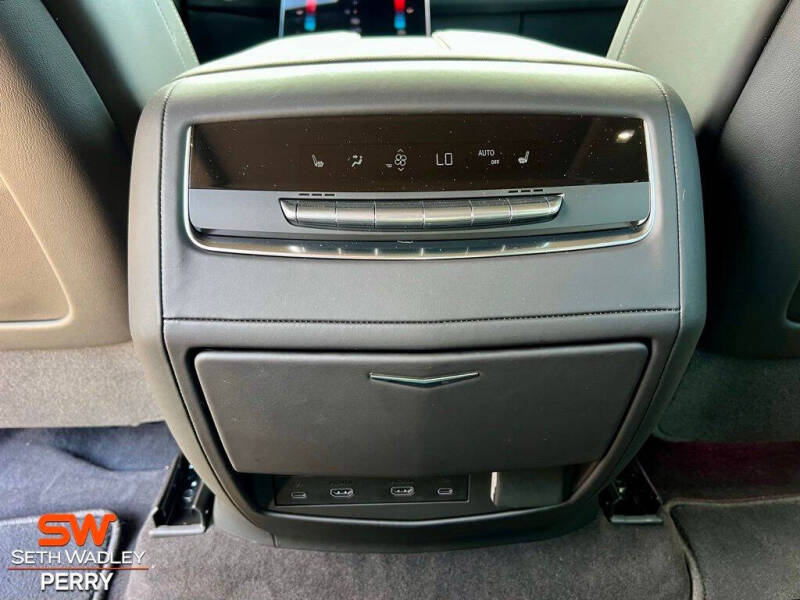 2025 Cadillac Escalade-V