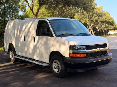 2025 Chevrolet Express 2500