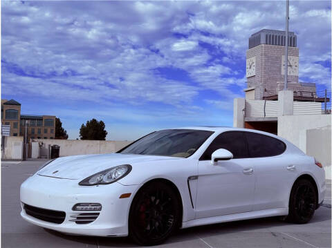 2011 Porsche Panamera 4