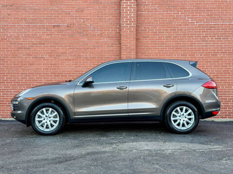 2014 Porsche Cayenne Platinum