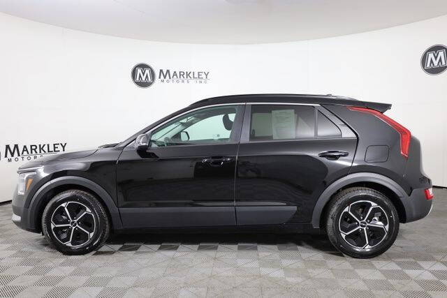 2023 Kia Niro EX