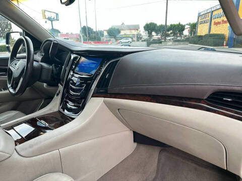 2015 Cadillac Escalade Luxury