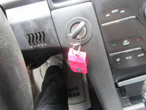 2013 Ford Taurus SEL