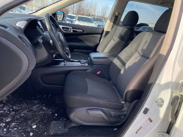 2020 Nissan Pathfinder S