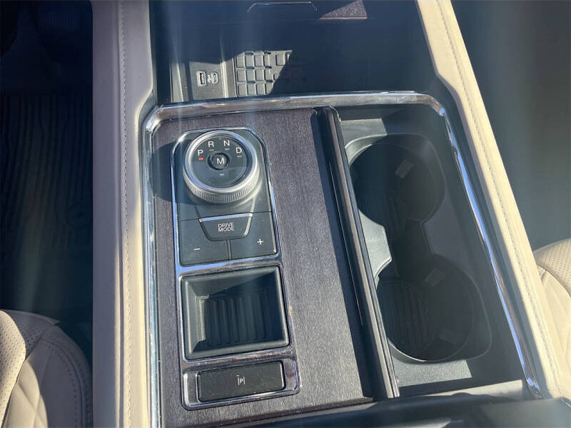 2023 Ford Expedition Platinum