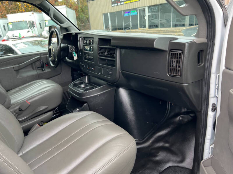 2019 Chevrolet Express 2500