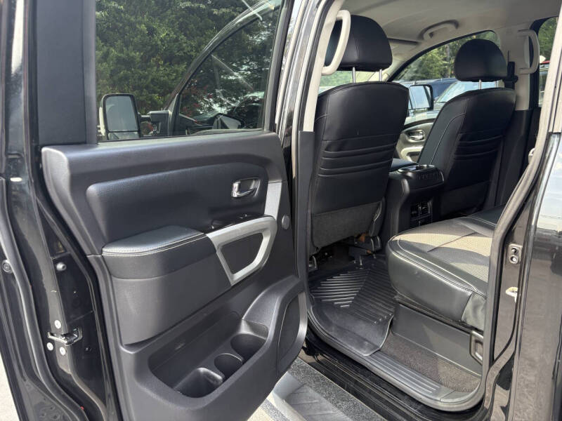 2017 Nissan Titan PRO-4X